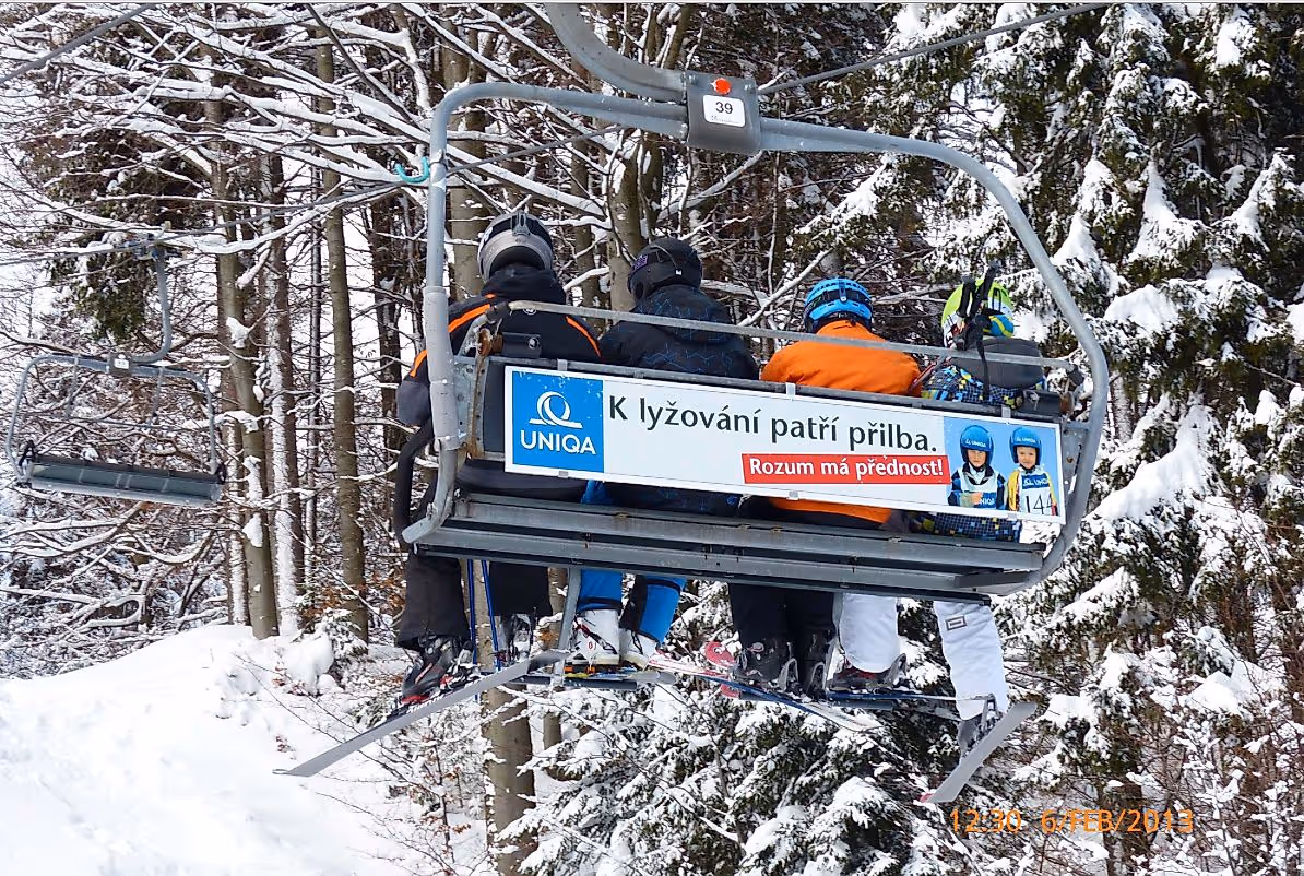 Uniqa - Branding lanových drah