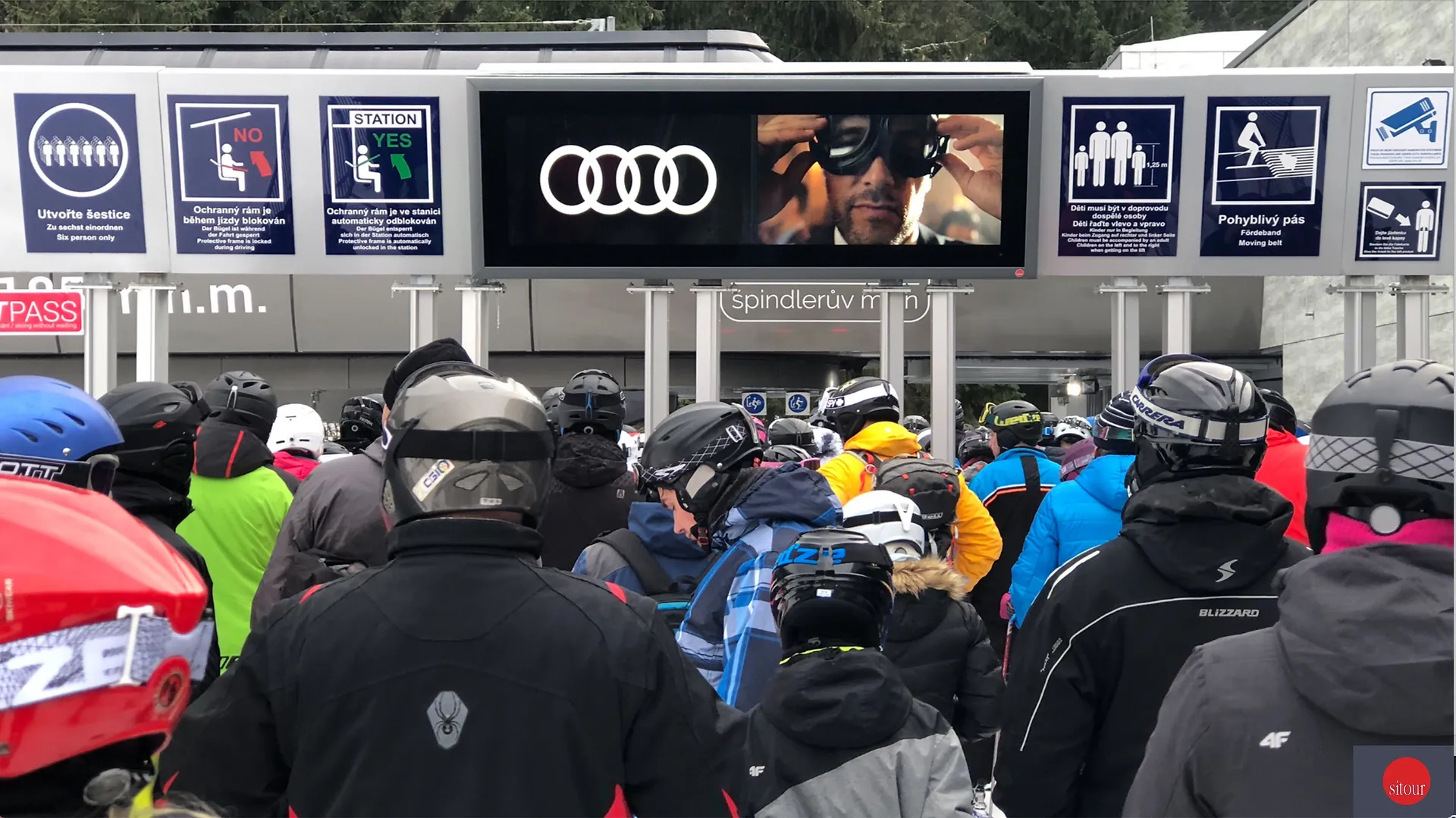 Audi - DOOH Digital Signage/Reklama