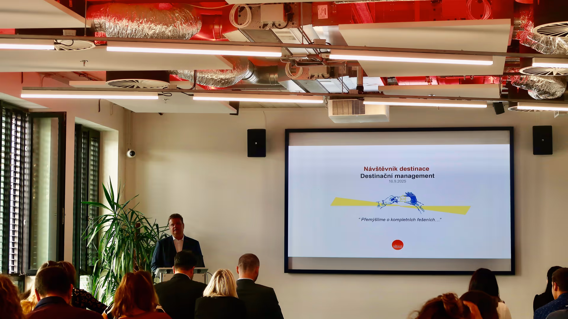 Seminář: Návštěvník destinace a destinační management - úvod/sitour Milan Jurdík