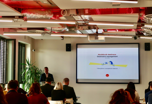 Seminář: Návštěvník destinace a destinační management - úvod/sitour Milan Jurdík