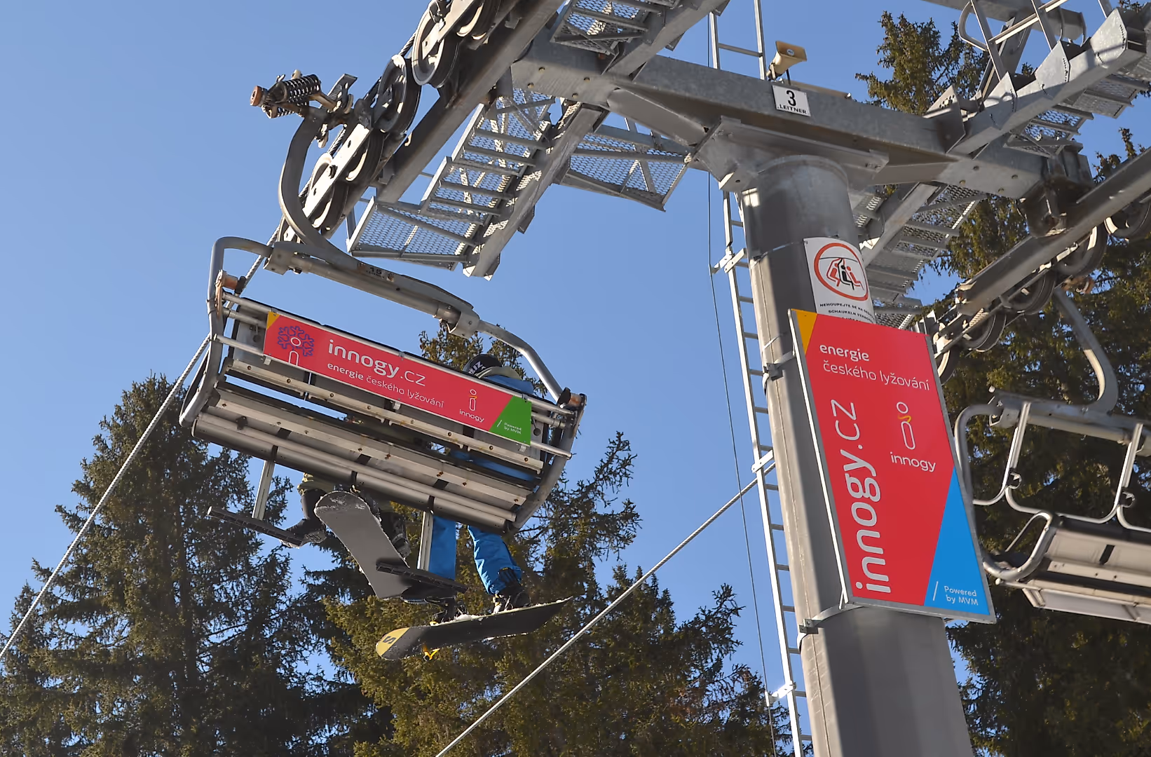 Ski lift pylon branding