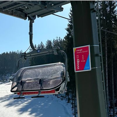 Ski Aréna Jizerky Tanvaldský Špičák - Branding lanových sloupů