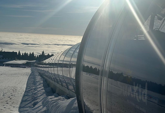 SkiResort ČERNÁ HORA - PEC: The covered SunKid / Sitour 1