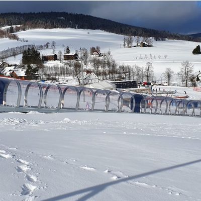 Zastřešený pás - Sunkid